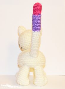 suzy-dias-crochet-white-cat4a